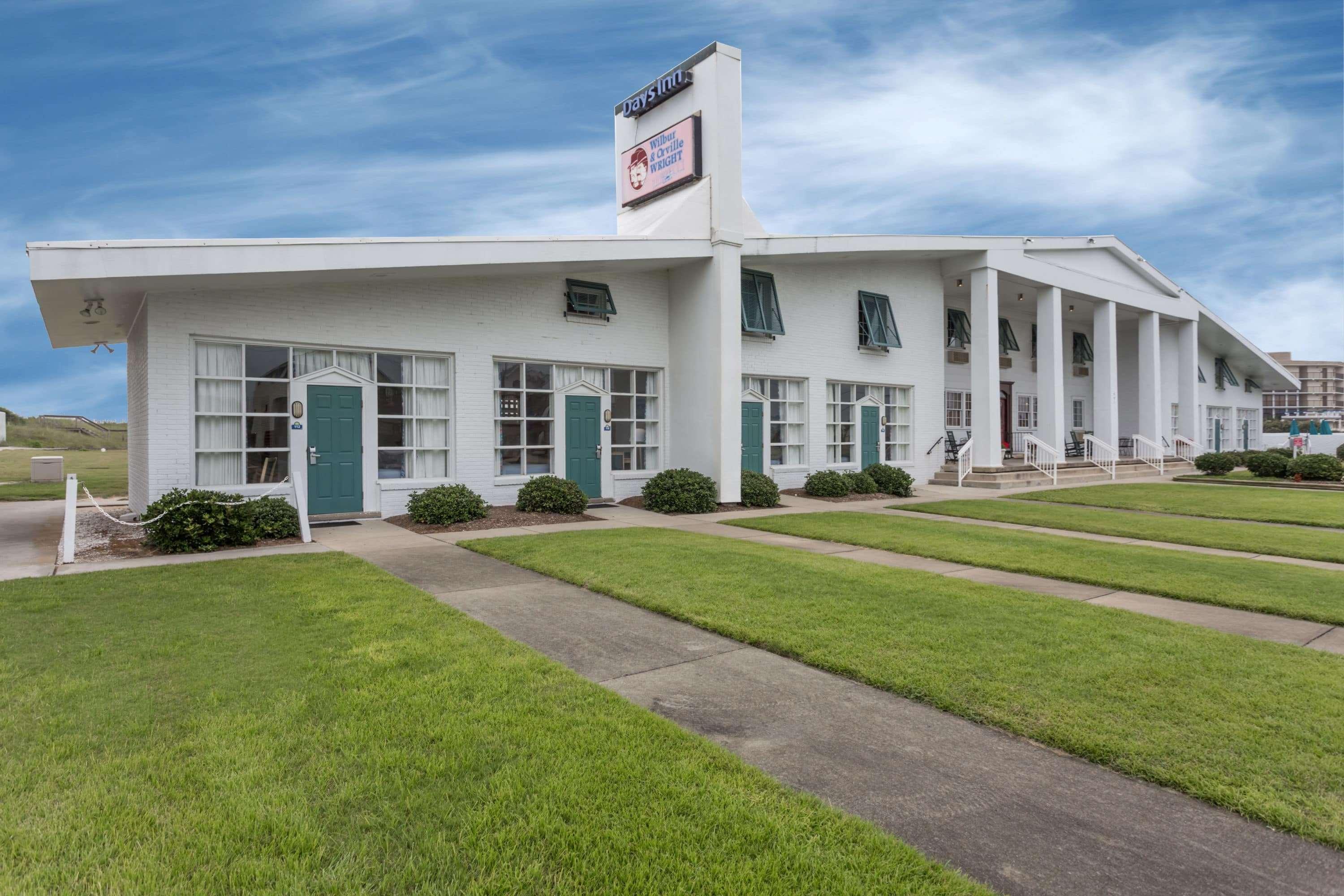 Days Inn By Wyndham Kill Devil Hills Oceanfront - Wilbur Экстерьер фото