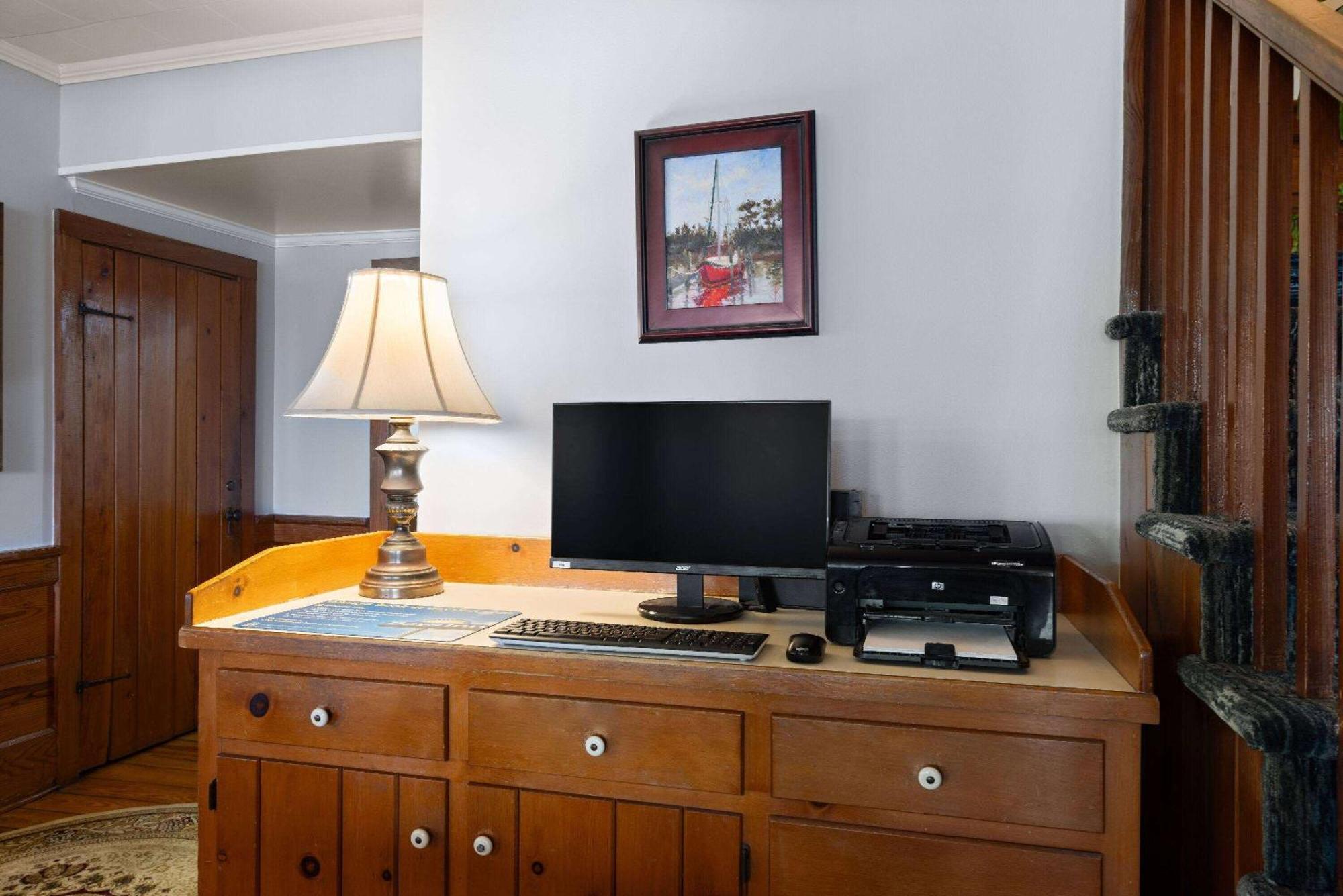 Days Inn By Wyndham Kill Devil Hills Oceanfront - Wilbur Экстерьер фото